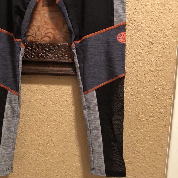 NWT PINK Victoria’s Secret Collegiate Collection Florida Gators Ultimate Legging - Picture 6 of 17